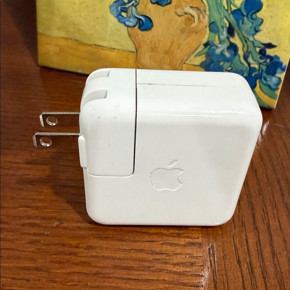 🔹Apple USB Adapter…